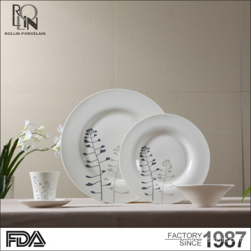 Good quality hotel and restaurant round shape applique ceramic plate white porcelain dinner plate